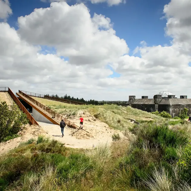 klithjem-badehotel_tirpitz_udendoers.webp