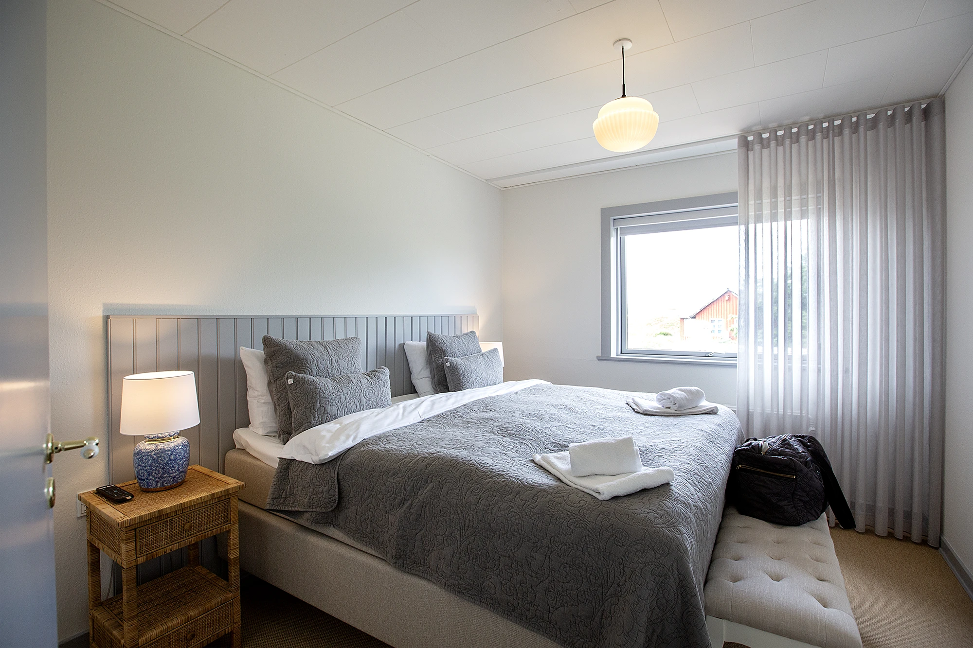 Klithjem_Badehotel_Suite_Vejers_Strand_soveværelse.webp