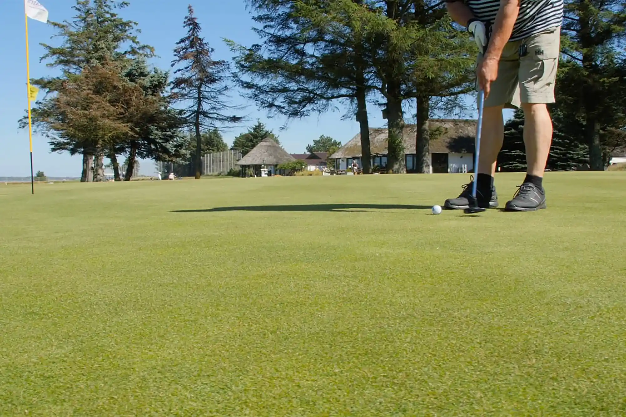 Klithjem_Badehotel_Vejers-Strand_blaavand-golf_bane_green.webp
