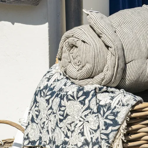 Klithjem_Badehotel_Vejers-Strand_Shopping_Taepper.webp
